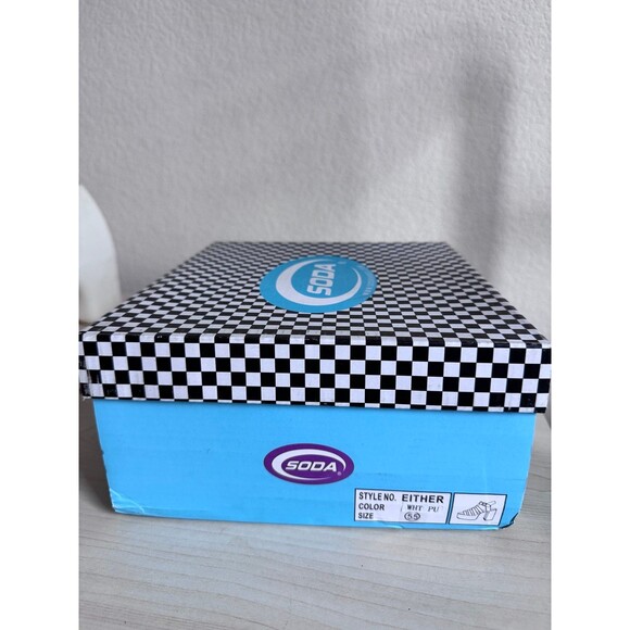 White chunky heel Platform sandals size 5.5 - Picture 4 of 4